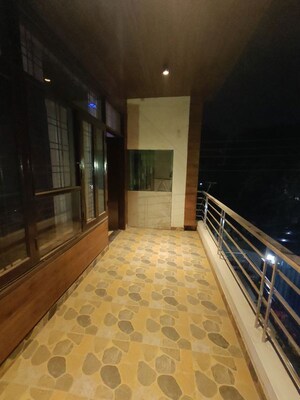 Balcony in 3 BHK Builder Floor at Ansal Time Square, Sector 43 – for Rent