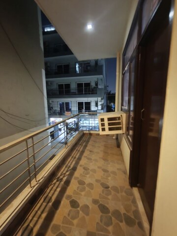 Balcony in 3 BHK Builder Floor at Ansal Time Square, Sector 43 – for Rent