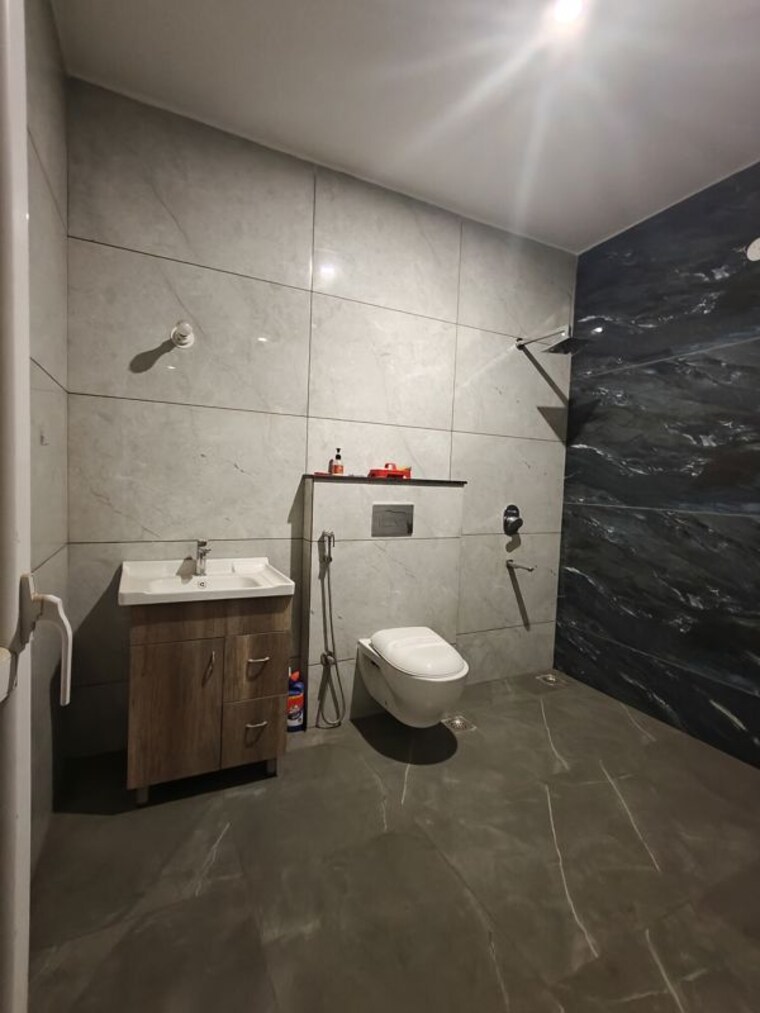 Bathroom, ansal-time-square 3 Bedroom 215 Sq.Yd. Builder Floor In Sector 43 Gurgaon 10042728