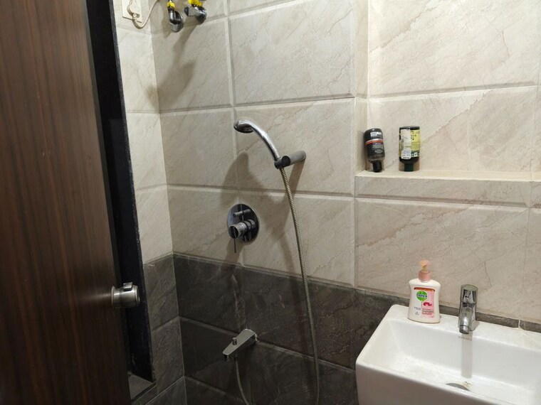 Attached Bathroom, sethia-kalpavruksh-heights 1 Bedroom 413 Sq.Ft. Apartment In Kandivali West Mumbai 10042722