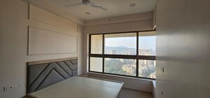 Room in 2 BHK Apartment at Kalpataru Paramount E, Kapur Bawdi – for Rent