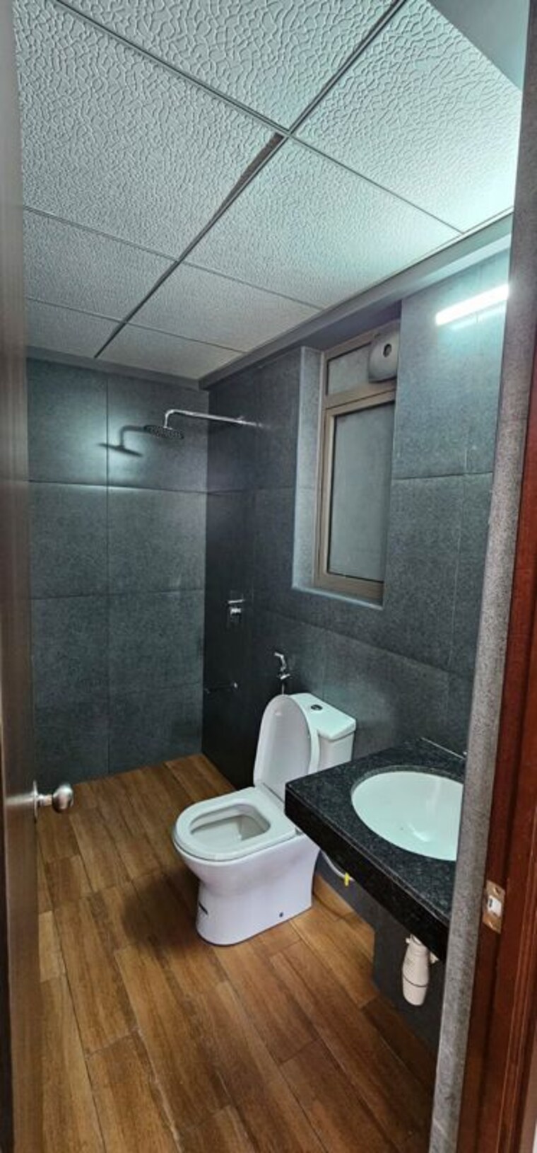 Bathroom, kalpataru-paramount-e 2 Bedroom 711 Sq.Ft. Apartment In Kapur Bawdi Thane 10042761