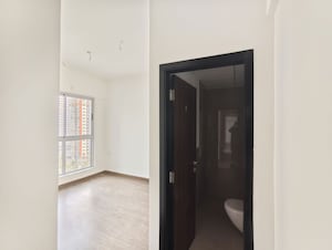 Room in 2 BHK Apartment at Piramal Revanta Tower 3 and 4, Mulund West – for Rent