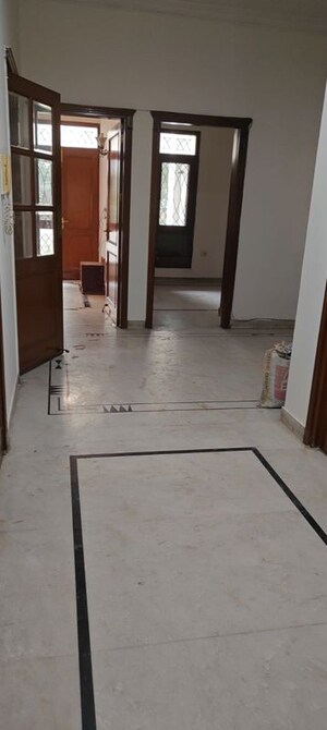 Room in 3 BHK Builder Floor at Kalkaji – for Rent