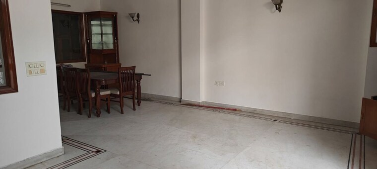 Room, kalkaji 3 Bedroom 1450 Sq.Ft. Builder Floor In Kalkaji Delhi 10042771