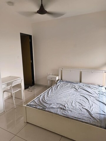 Master Bedroom in 1 BHK Apartment at Chandak 34 Park Estate, Goregaon West – for Rent