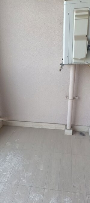 Furnished Amenities in 2 BHK Apartment at Signature Global City 81, Sector 81 – for Sale