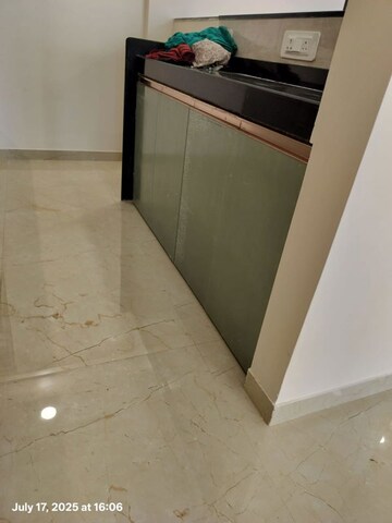 Room in 2 BHK Apartment at Mahavir Square, Manpada – for Rent