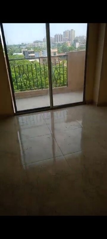 Room in 2 BHK Apartment at Apex Our Homes, Sector 37c – for Sale