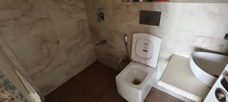 Bathroom, kanakia-silicon-valley 2 Bedroom 710 Sq.Ft. Apartment In Powai Mumbai 10042843