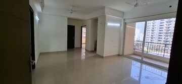 Room in 3 BHK Apartment at Amrapali Crystal Homes, Sector 76 – for Rent