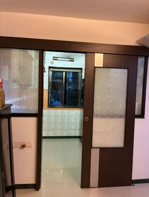 Room in 2 BHK Apartment at Neptune CHS Andheri West, Andheri West – for Rent