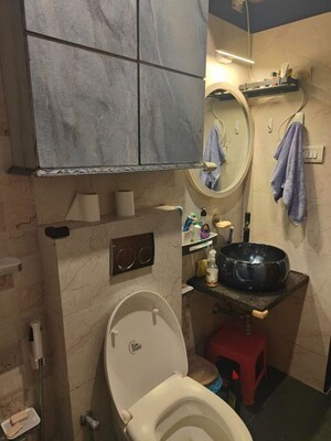 Master Bedroom in 2 BHK Apartment at DLH Metroview, Andheri West – for Rent