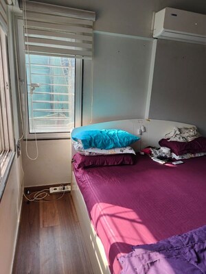 Bedroom in 2 BHK Apartment at DLH Metroview, Andheri West – for Rent