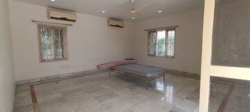 Room in 4 BHK Villa at NK Urban Villas, Gandipet – for Rent