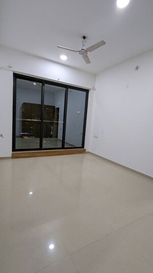 2 BHK Apartment For Rent in Asmita Sand Dunes, Malad West