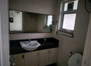Bathroom in 4 BHK Apartment at Bestech Park View Spa, Sector 47 – for Sale