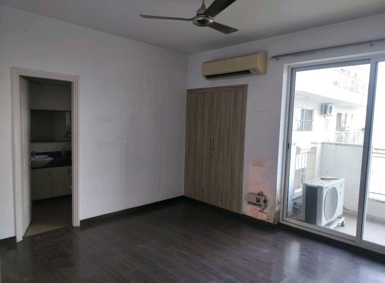 Room, bestech-park-view-spa 4 Bedroom 3500 Sq.Ft. Apartment In Sector 47 Gurgaon 10042920