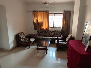 2 BHK Apartment For Rent in Royal Classic Co Op Society, Andheri West
