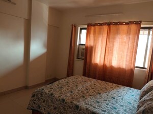 Bedroom in 2 BHK Apartment at Royal Classic Co Op Society, Andheri West – for Rent
