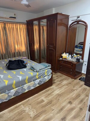 Bedroom in 2 BHK Apartment at Best Complex Andheri West, Andheri West – for Rent