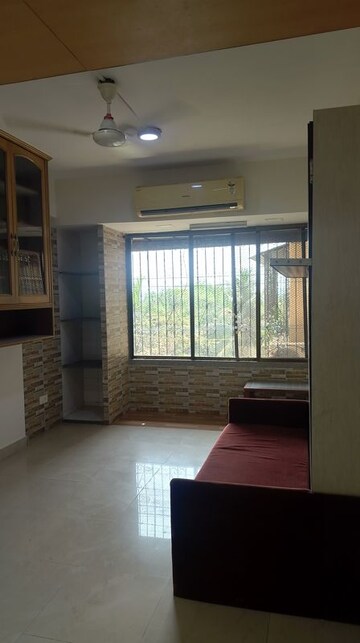 Bedroom in 2 BHK Apartment at Sanghvi Heights, Wadala – for Rent