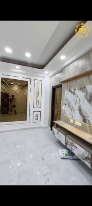 Room in 2 BHK Builder Floor at Uttam Nagar – for Sale