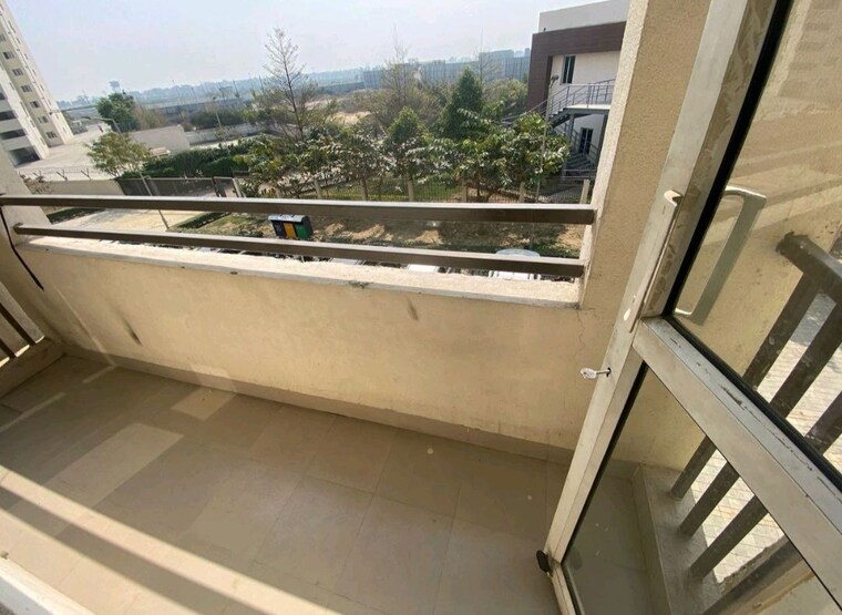 Balcony, wave-executive-floors 2 Bedroom 900 Sq.Ft. Apartment In Wave City Ghaziabad 10043051