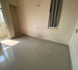 Room in 2 BHK Apartment at Wave Executive Floors, Wave City – for Rent