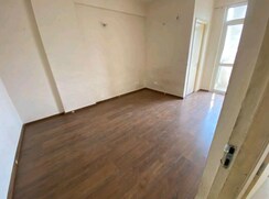 2 BHK Apartment For Rent in Wave Executive Floors