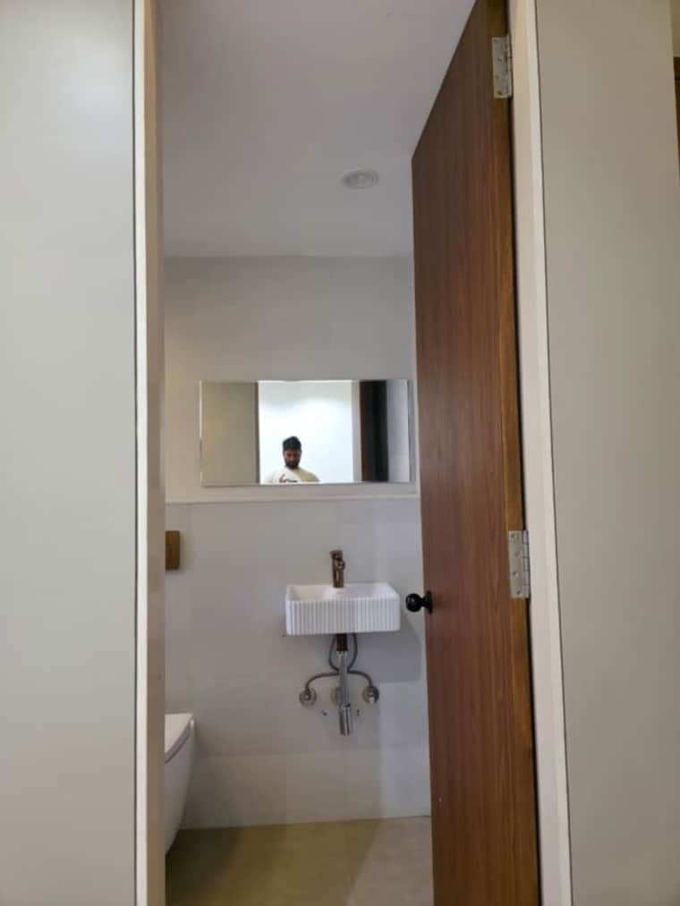 Bathroom, dosti-eastern-bay-phase-1 3 Bedroom 1050 Sq.Ft. Apartment In Wadala Mumbai 10043050