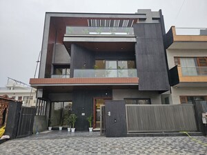 5 BHK Independent House For Sale in Sector 89