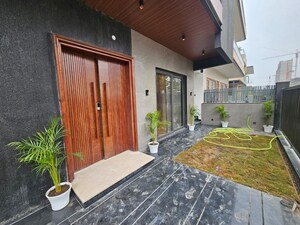 Balcony in 5 BHK Independent House at Sector 89 – for Sale