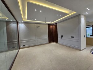 Room in 5 BHK Independent House at Sector 89 – for Sale