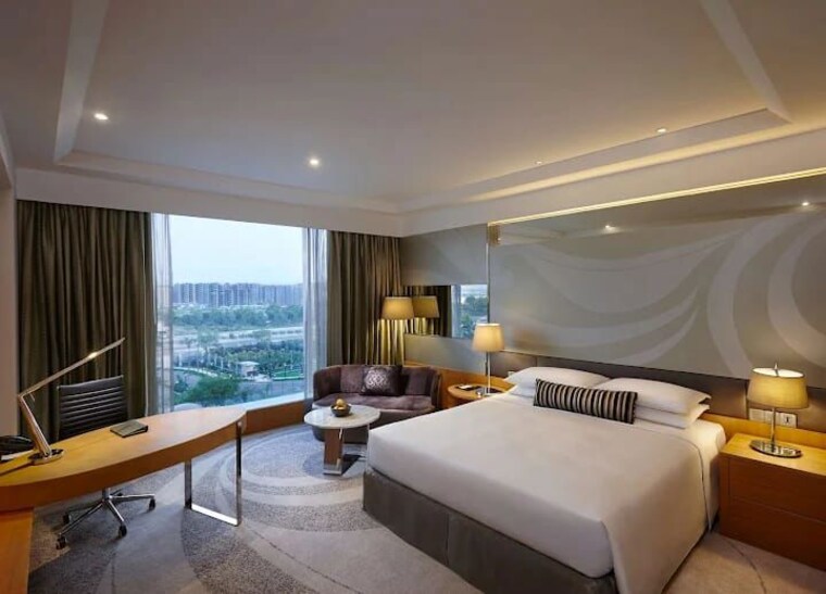 Bedroom, hermitage-centralis 3 Bedroom 1854 Sq.Ft. Apartment In Vip Road Zirakpur 10003092