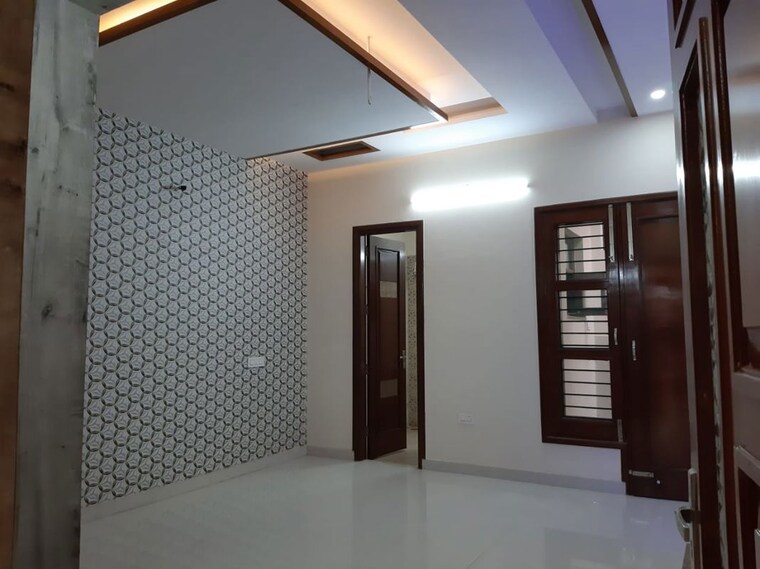 Room, sunny enclave 4 Bedroom 165 Sq.Yd. Independent House In Sunny Enclave Mohali 9981724