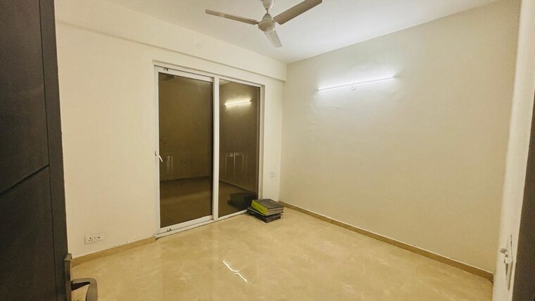 Room, signature-global-park-4-and-5 3 Bedroom 1120 Sq.Ft. Builder Floor In Sohna Sector 36 Gurgaon 10043079