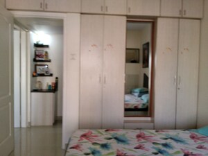 Bedroom in 2 BHK Apartment at Swapnalok Towers, Malad East – for Rent