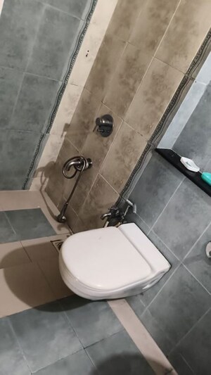 Bathroom in 2 BHK Apartment at Swapnalok Towers, Malad East – for Rent