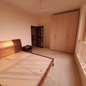 Room in 3 BHK Apartment at Piramal Mahalaxmi Central Tower 2, Arthur rd – for Rent