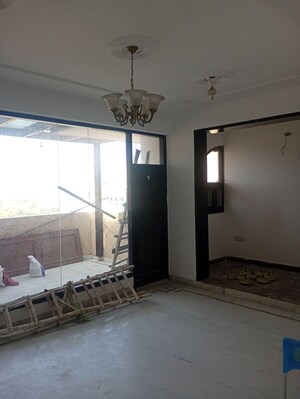 Room in 4 BHK Apartment at Sector 12 Dwarka – for Rent