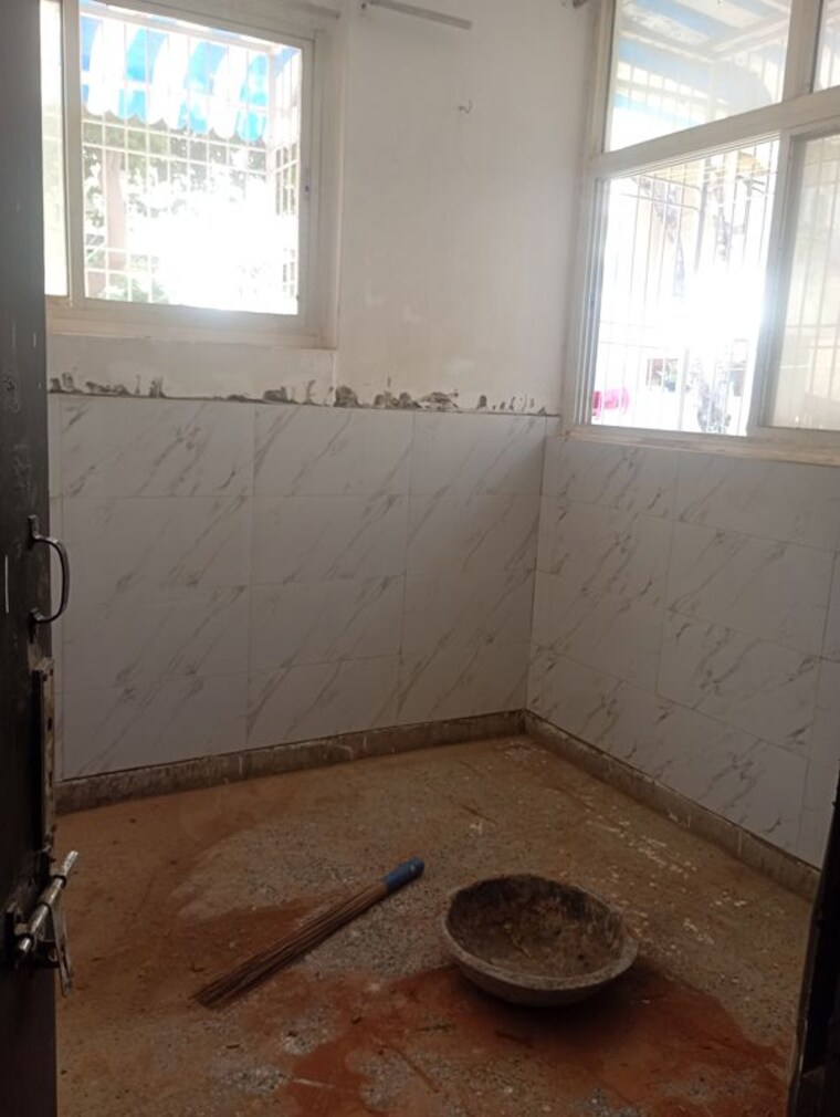 Bathroom, sector 18 dwarka 2 Bedroom 1200 Sq.Ft. Apartment In Sector 18 Dwarka Delhi 10043169
