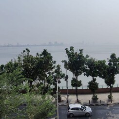 4 BHK + Pooja Room Apartment For Sale in Walkeshwar