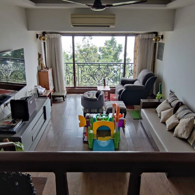 Gym, walkeshwar 4 Bedroom 1730 Sq.Ft. Apartment In Walkeshwar Mumbai 10043177