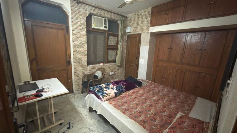 Bedroom, malviya nagar 2 Bedroom 100 Sq.Yd. Builder Floor In Malviya Nagar Delhi 10043412