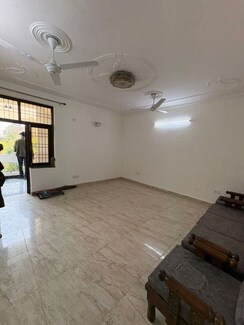 2 BHK + Pooja Room Builder Floor For Rent in Malviya Nagar