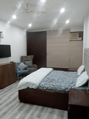 Bedroom in 2.5 BHK Builder Floor at Greater Kailash I – for Rent