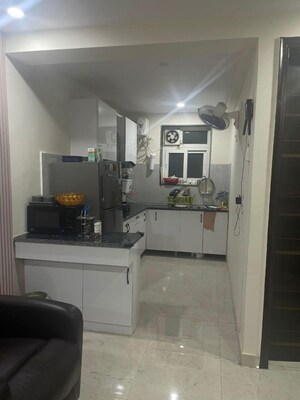 Kitchen in 2 BHK Builder Floor at Saurabh Niwas, Sector 40 – for Rent