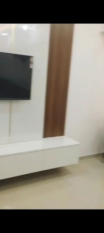 Room in 2 BHK Apartment at Shree Savali, Mogharpada – for Rent