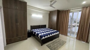 Bedroom in 3 BHK Builder Floor at Unitech South City 1, South City 1 – for Rent